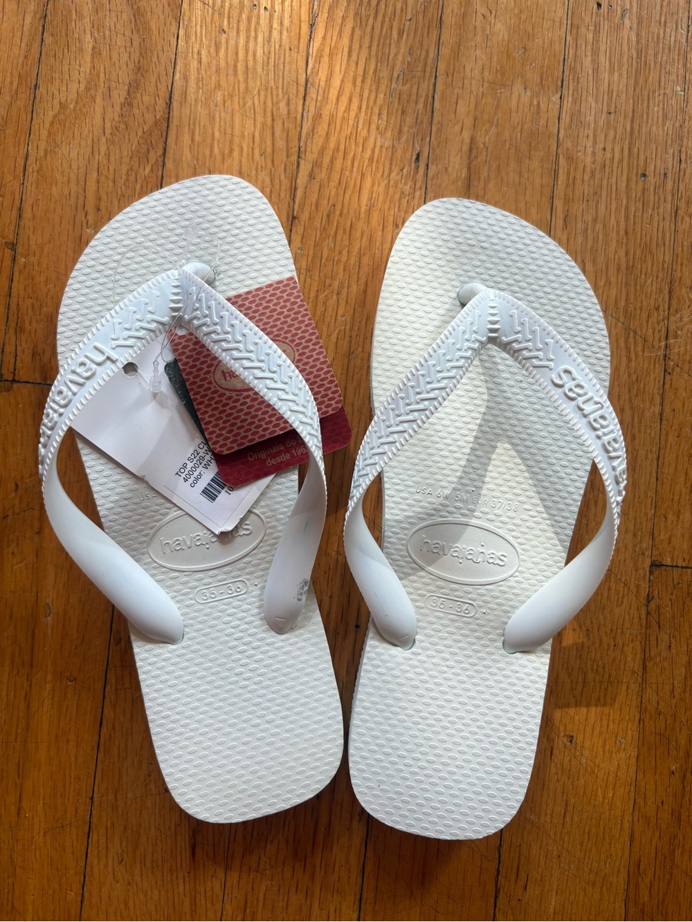 Havaianas White Women's Flip Flops size 6w or 5m, or 35/36